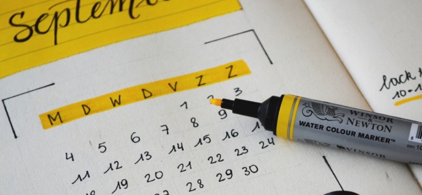 a picture showing the calendar that is essential to run holiday advertising
