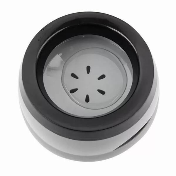 photo of a splash-proof pet bowl