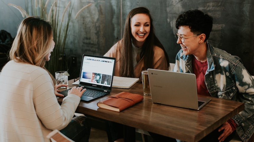 a picture showing girl running high-ticket businesses