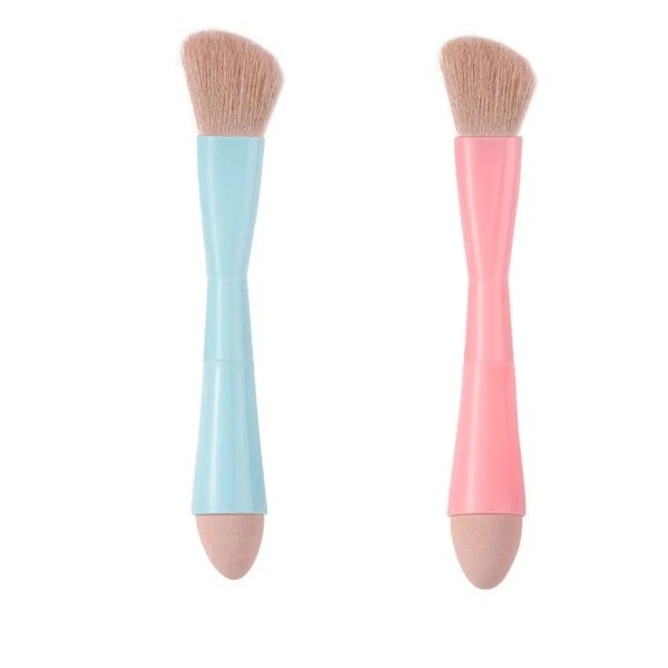 Photo makeup brush